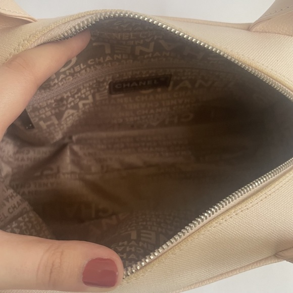 ✨SOLD✨ Chanel Blush Pink Bowler Bag with Tassel - Picture 4 of 6